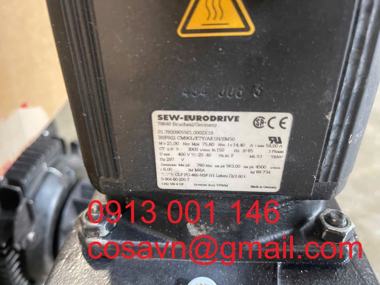 Bộ động cơ servo đồng bộ và hộp số từ SEW-EURODRIVE 01.7800905501.0002X19